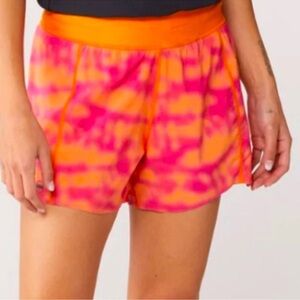 Janji 4" Cadence Shorts in Heatwave